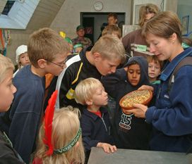 Spannende Ferienaktionen für Kids 9-16 Jahre im Vogelpark Steinen (Kopie) Spannende Ferienaktionen für Kids 9-16 Jahre im Vogelpark Steinen